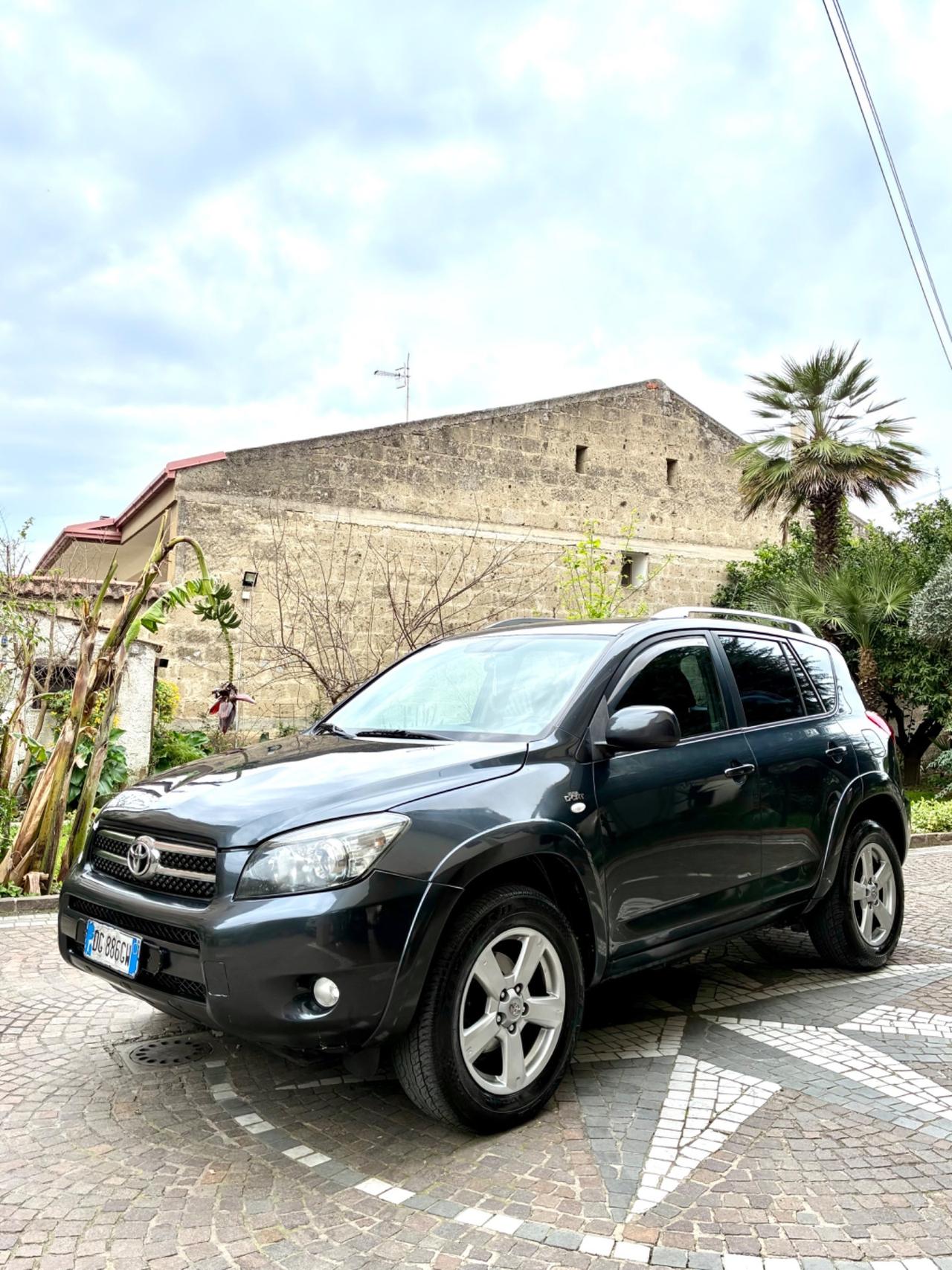 Toyota RAV 4 RAV4 2.2 D-4D 177 CV Luxury