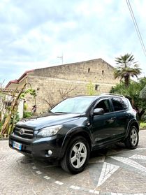 Toyota RAV 4 RAV4 2.2 D-4D 177 CV Luxury