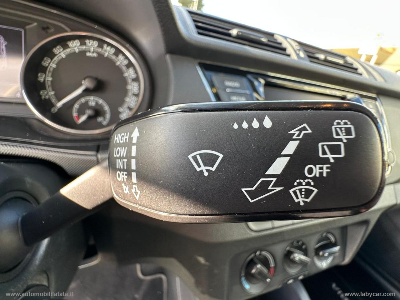 SKODA Fabia 1.0 MPI 60 CV Design Edition