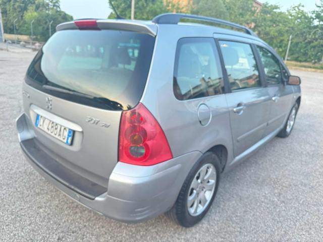 PEUGEOT 307 neopatentati Bellissima Stupenda 1.6 16V SW