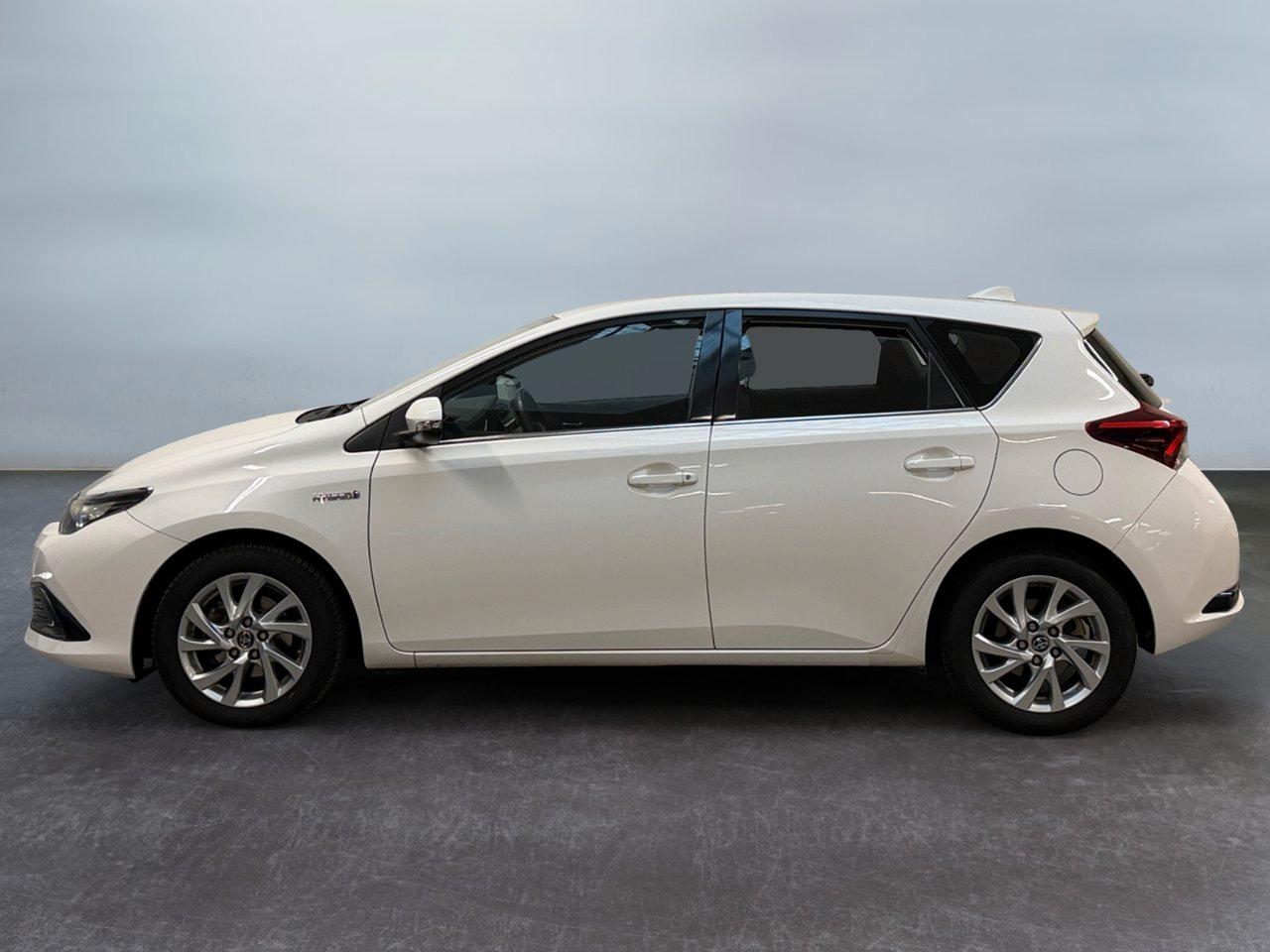 Toyota Auris 5 Porte Auris 1.8h Active cvt