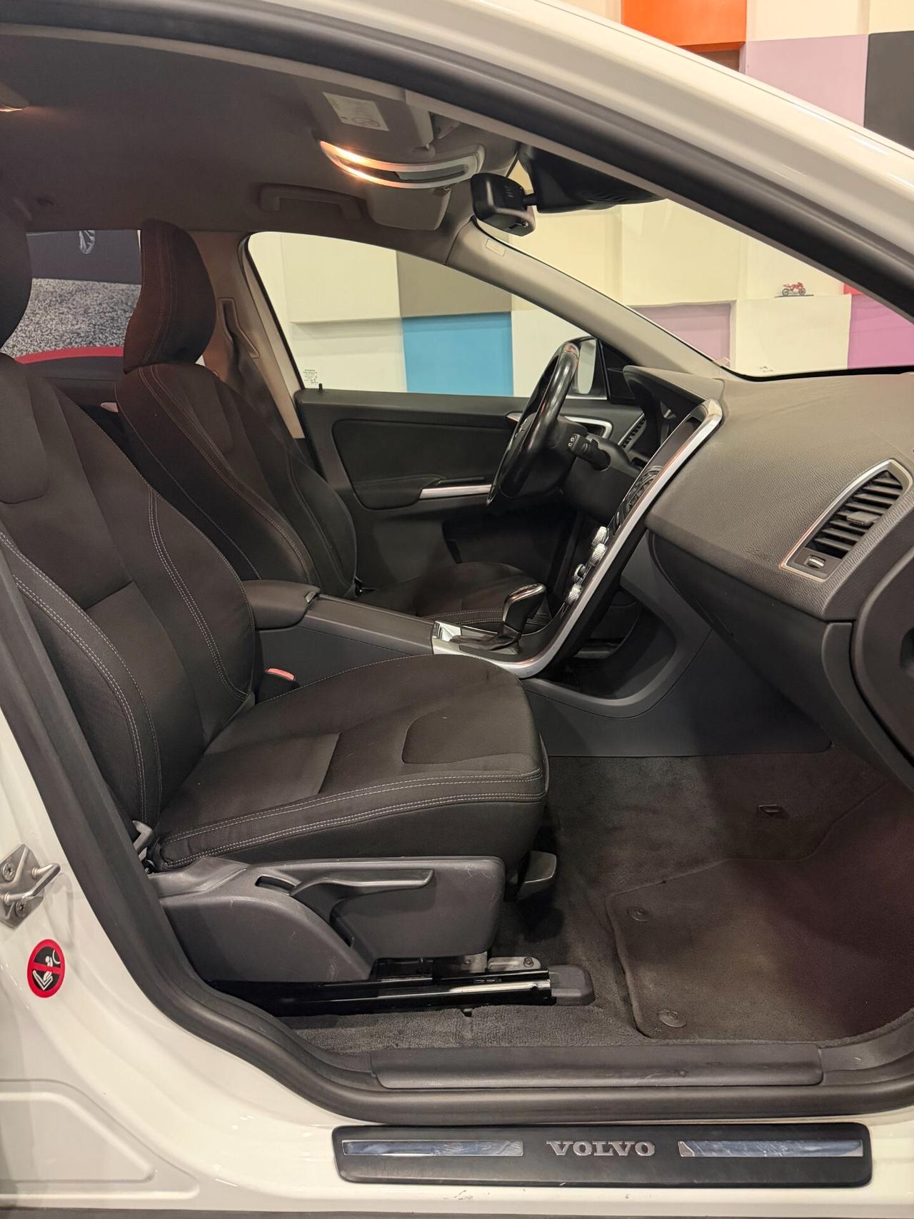 Volvo XC 60 XC60 D3 Geartronic Kinetic