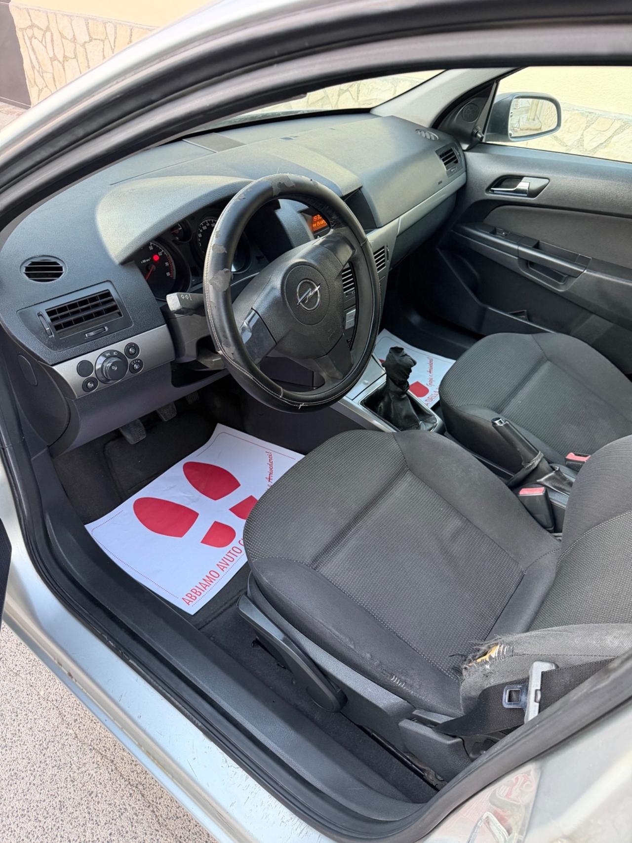 Opel Astra 1.4 16V Twinport 5 porte Enjoy