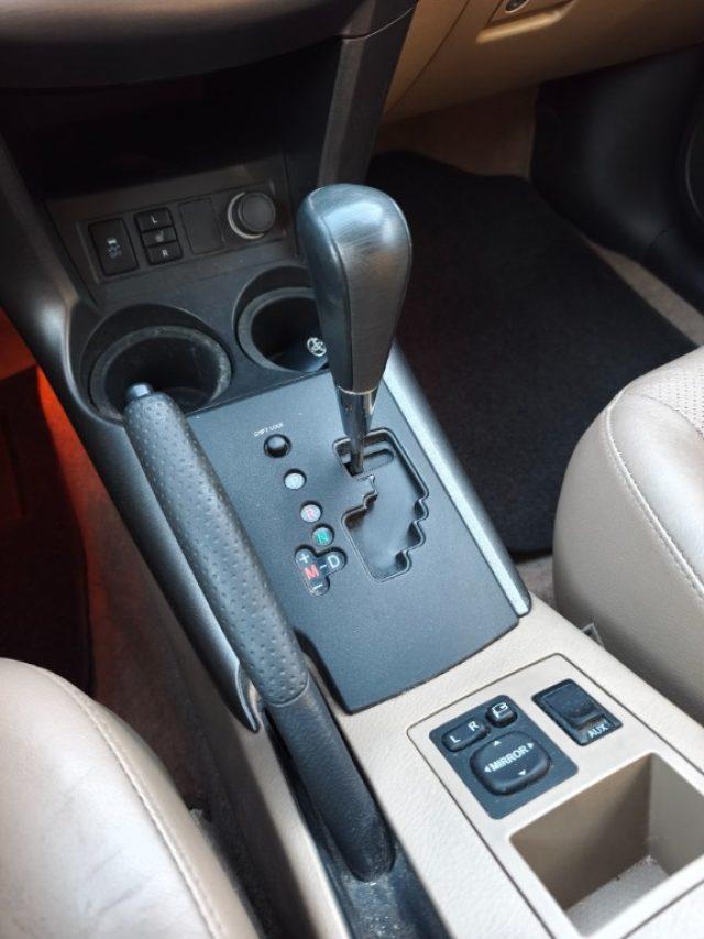 TOYOTA RAV 4 MY23 2.2 D-Cat A/T 150 CV Luxury Automatic Pelle