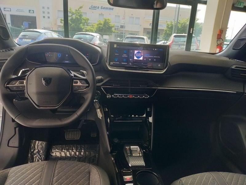 Peugeot 2008 Hybrid 136 e-DCS6 Allure + Vision & Drive KM0