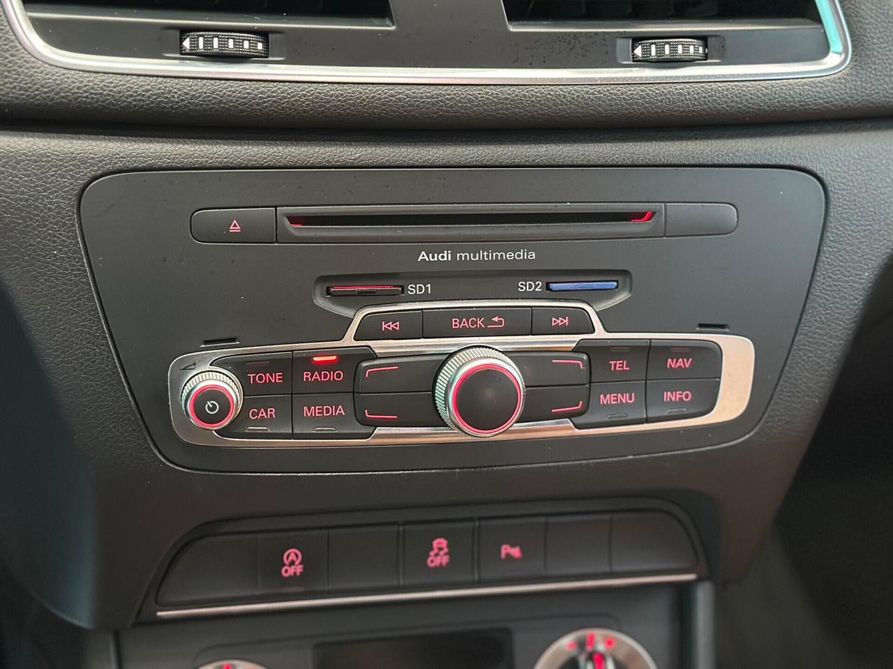 Audi Q3 2.0 tdi 177 CV s-line permute