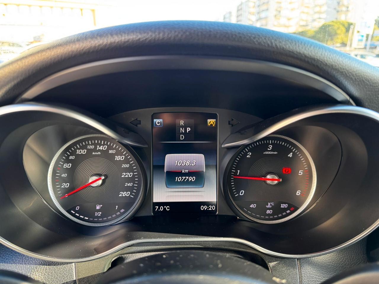 MERCEDES GLC 250 D 4MATIC AMG 204CV AUTOMATICO