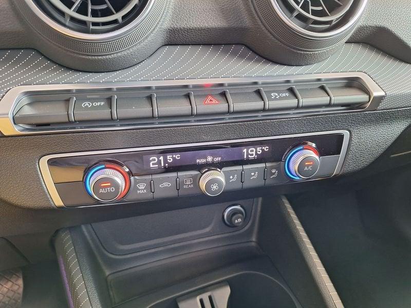 Audi Q2 Q2 35 TDI S tronic Identity Black