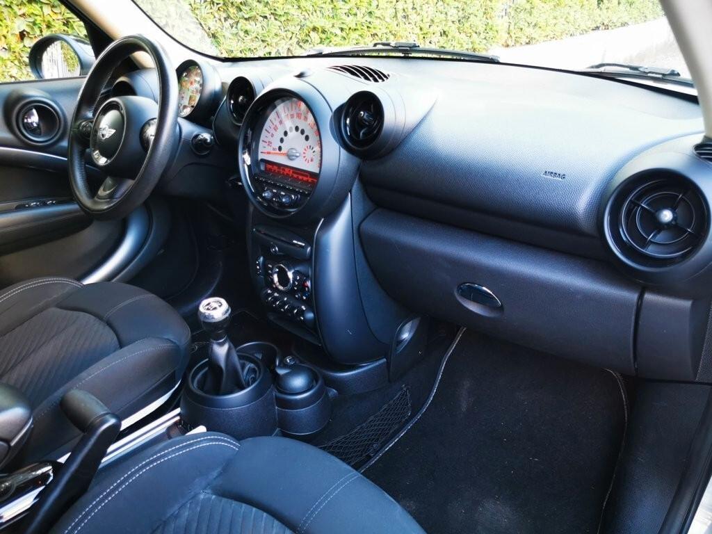 MINI COUNTRYMAN COOPER SD -143 CV