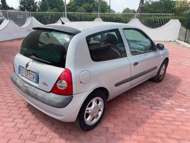 Renault Clio 1.2 cat 5 porte Symbol