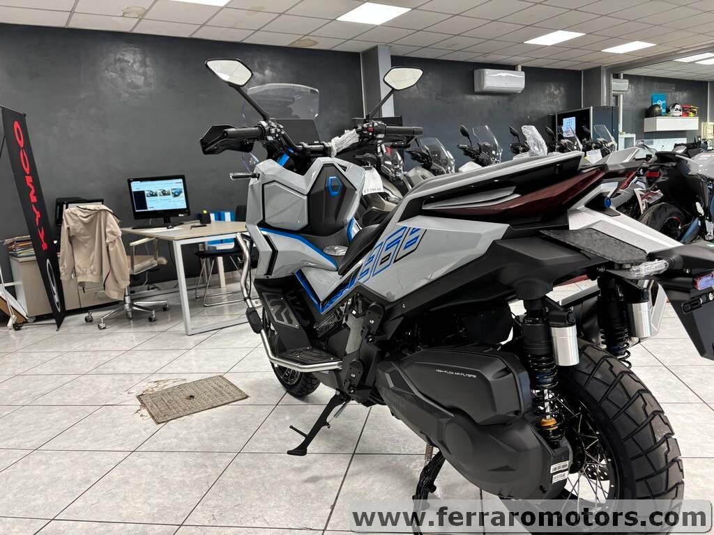 Zontes ZT 368 G Nuova pronto consegna 2025 vieni da noi a scoprirla