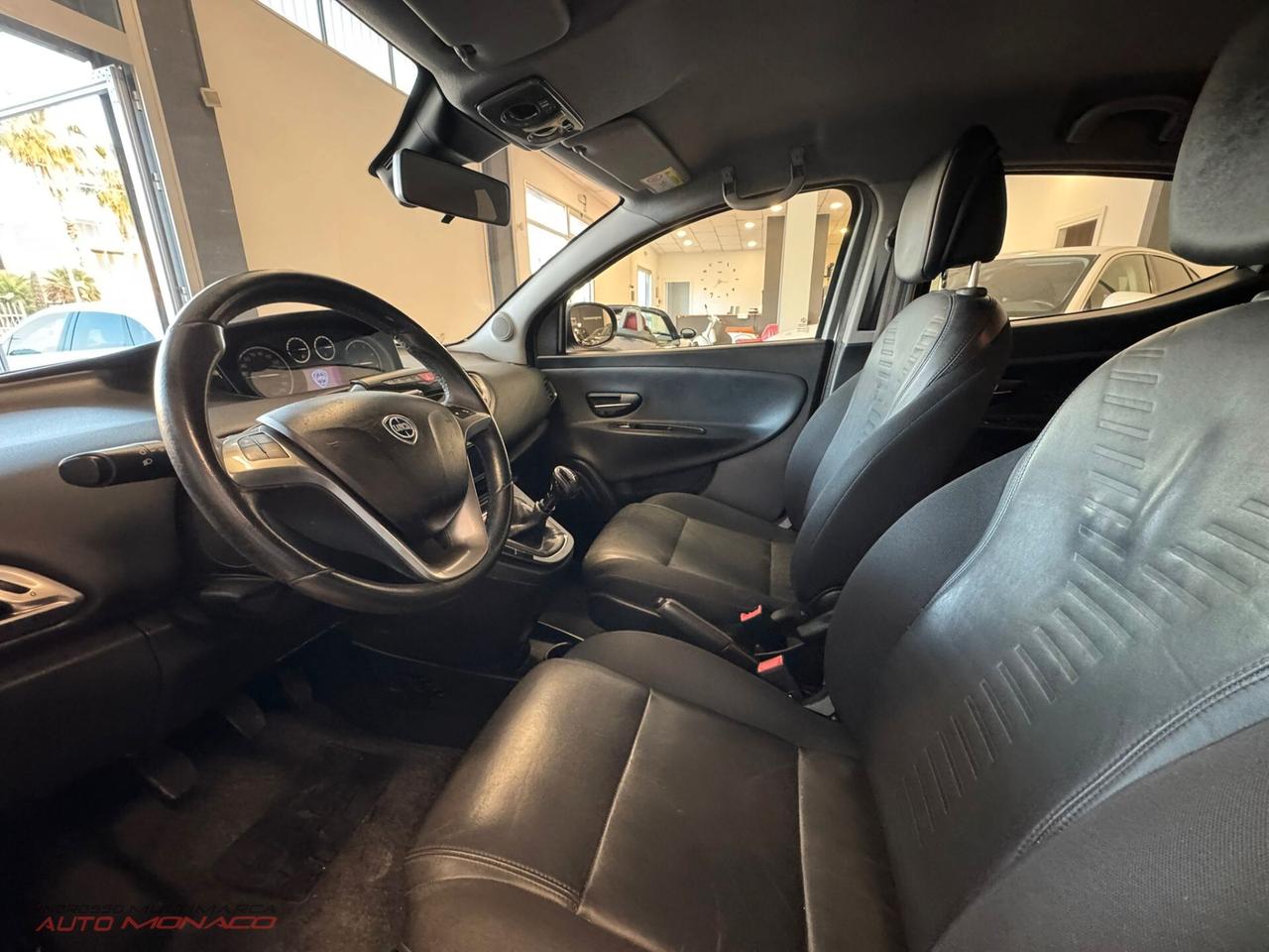 Lancia Ypsilon 1.3 MJT 95CV Platinum 2015