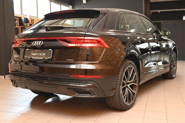 AUDI Q8 55 TFSI Q.TIP.SPORT ATT.2XS-LINE BLACKLINE 22"FULL