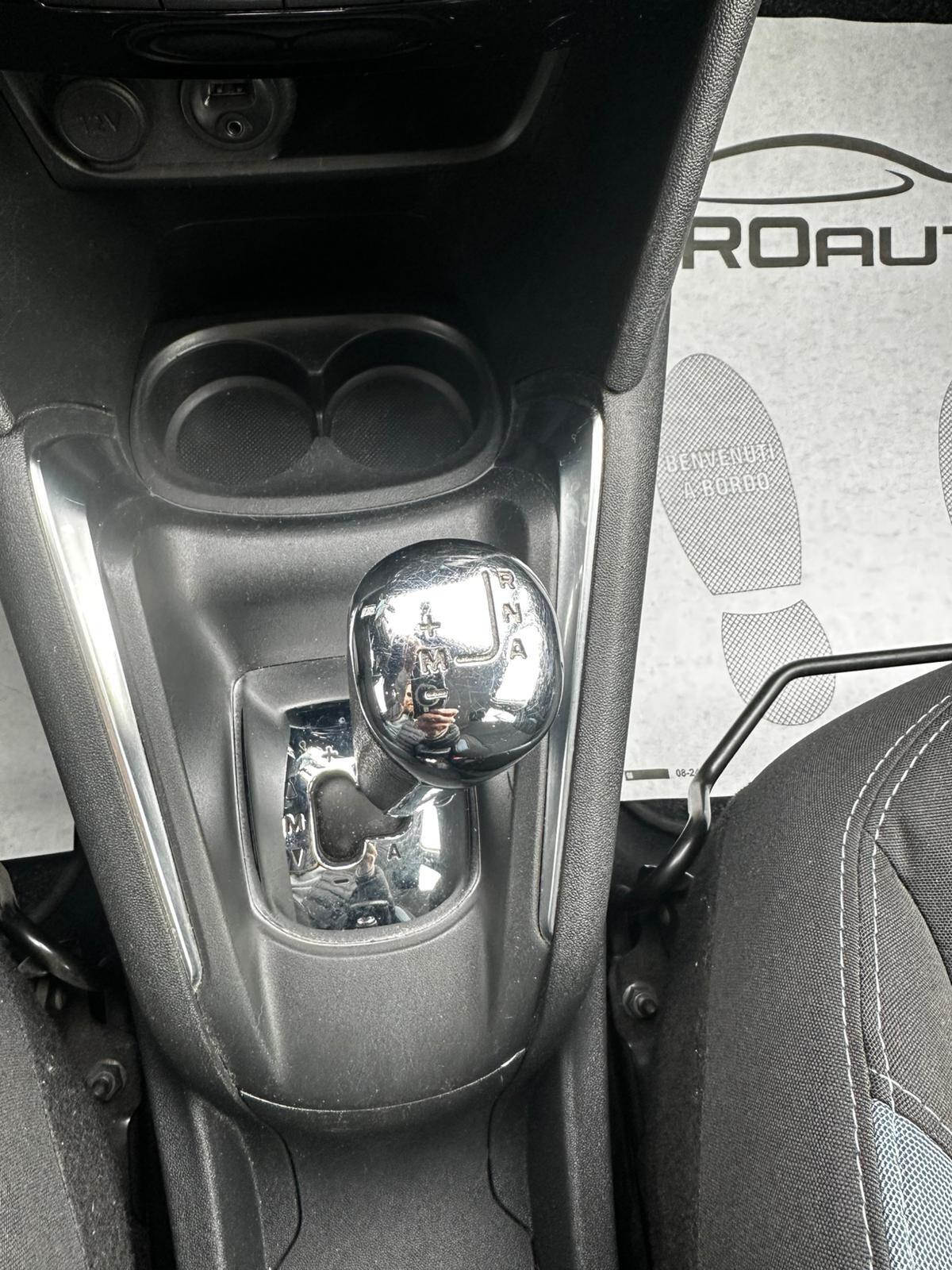 Peugeot 208 PureTech 82 ETG5 S&S 5 porte Allure