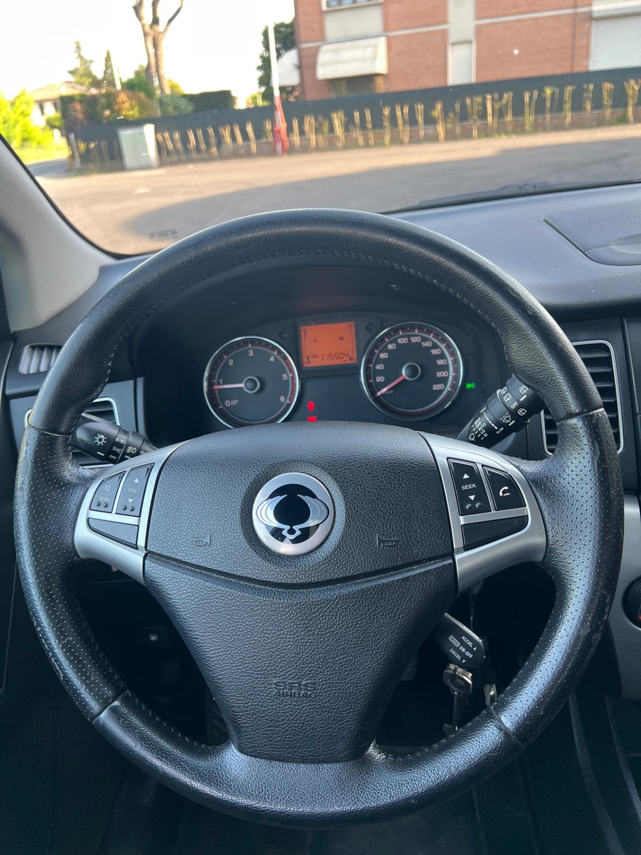 Ssangyong Korando 2.0 e-XDi 175 CV 2WD MT C