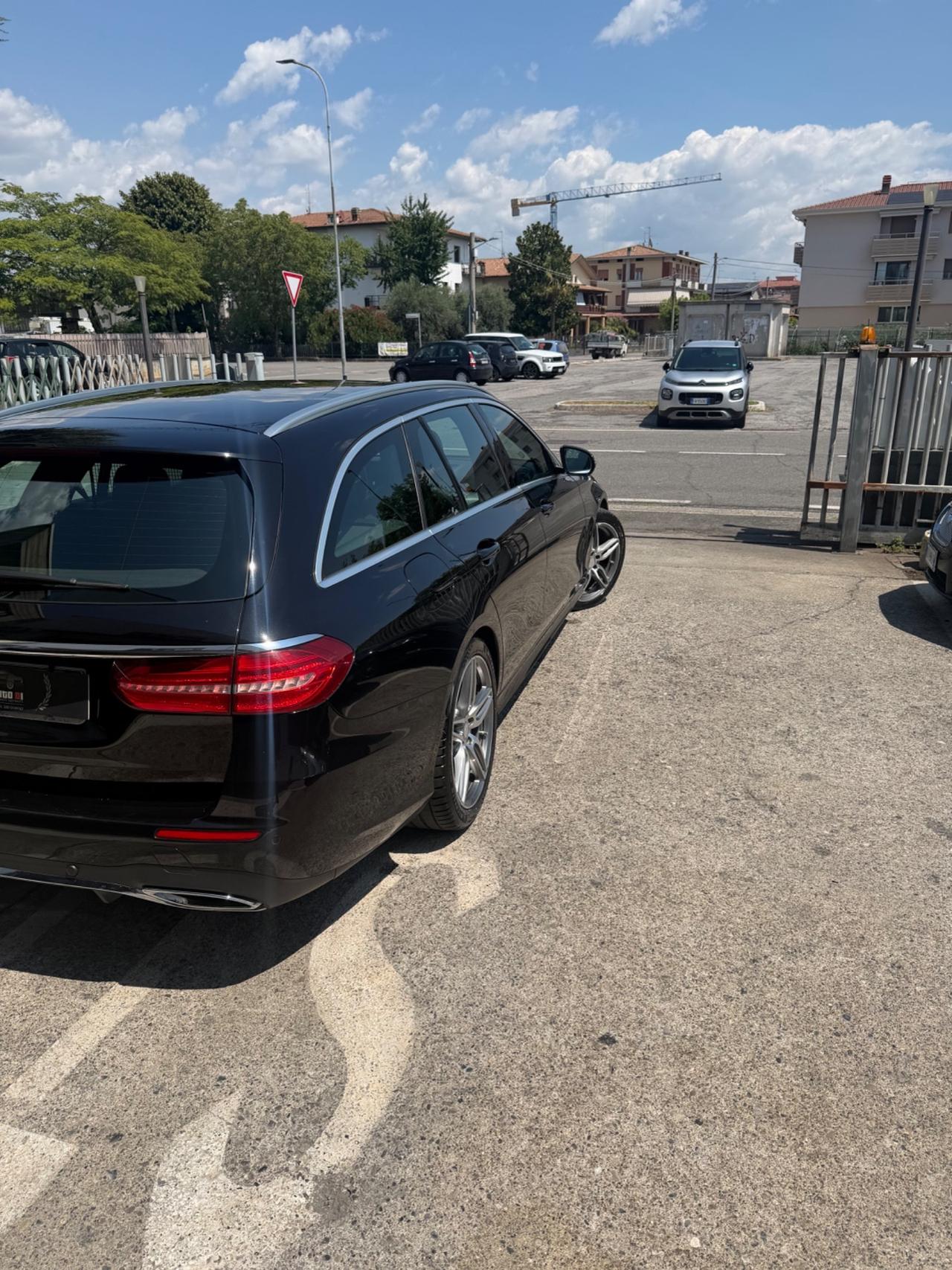 Mercedes-benz E 220 200 BlueTEC Premium