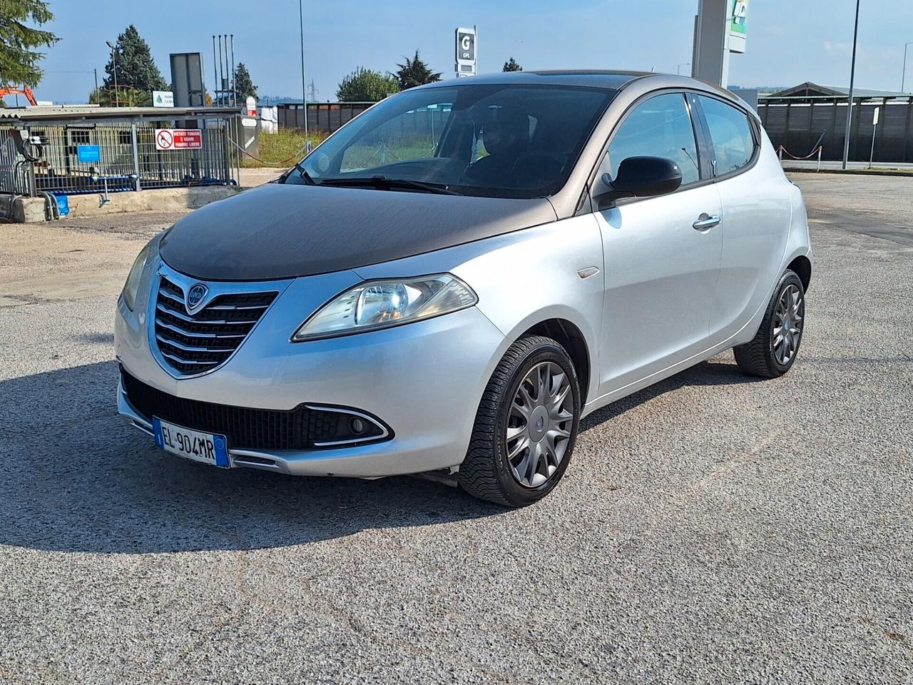 Lancia Ypsilon 1.3 MJT 16V 95 CV 5 porte S&S Platinum BICOLORE UNICOPROPIETARIO