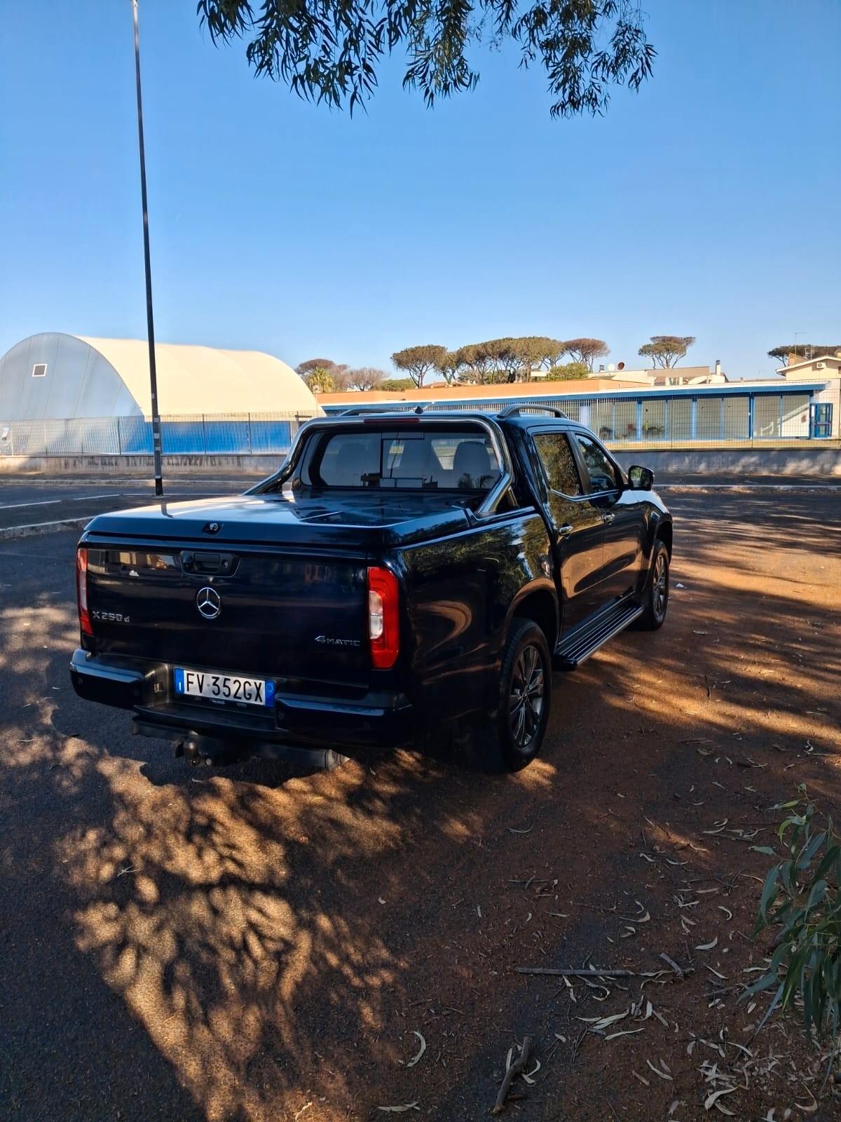 Mercedes-benz X 250 250d pure 4 matic