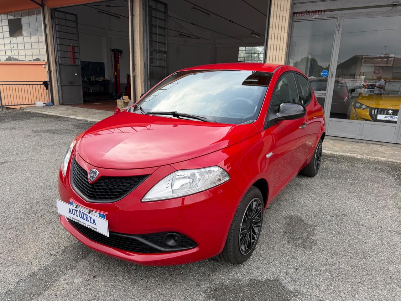 Lancia Ypsilon 1.2 69 CV GPL Elefantino Blu