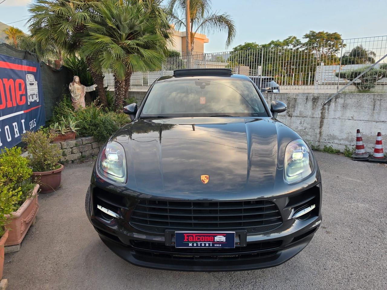 Porsche Macan FULL TETTO PASM