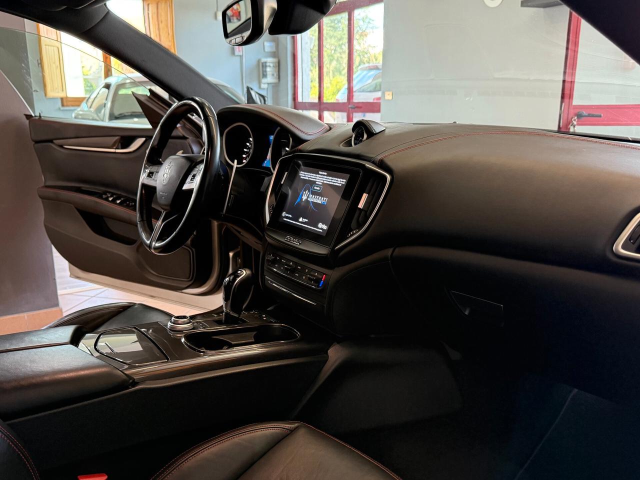 Maserati Ghibli V6 430 CV SQ4 Granlusso