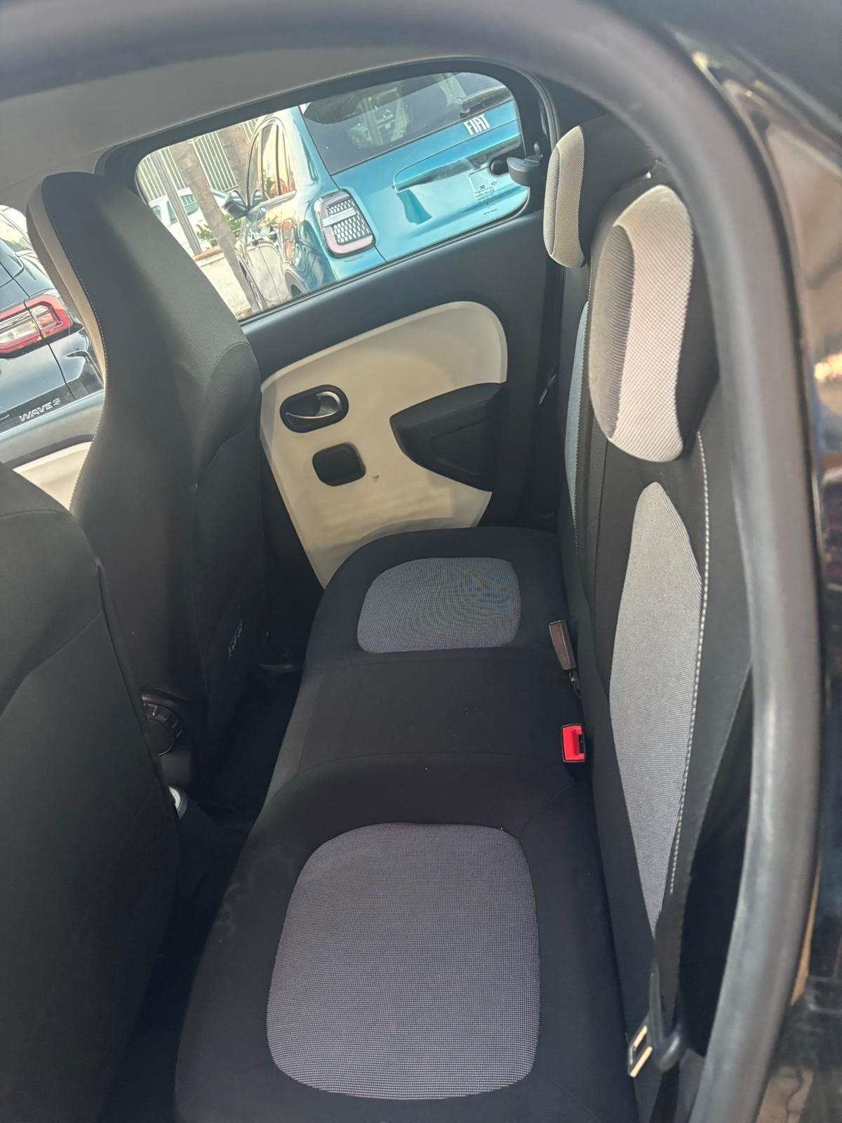 Renault Twingo SCe 65 CV Urban Night