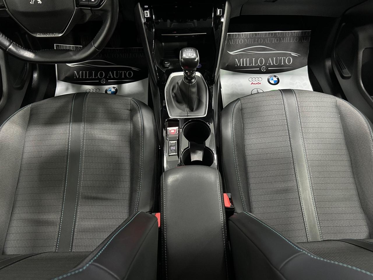 Peugeot 208 BlueHDi 100 Allure Navi Pack