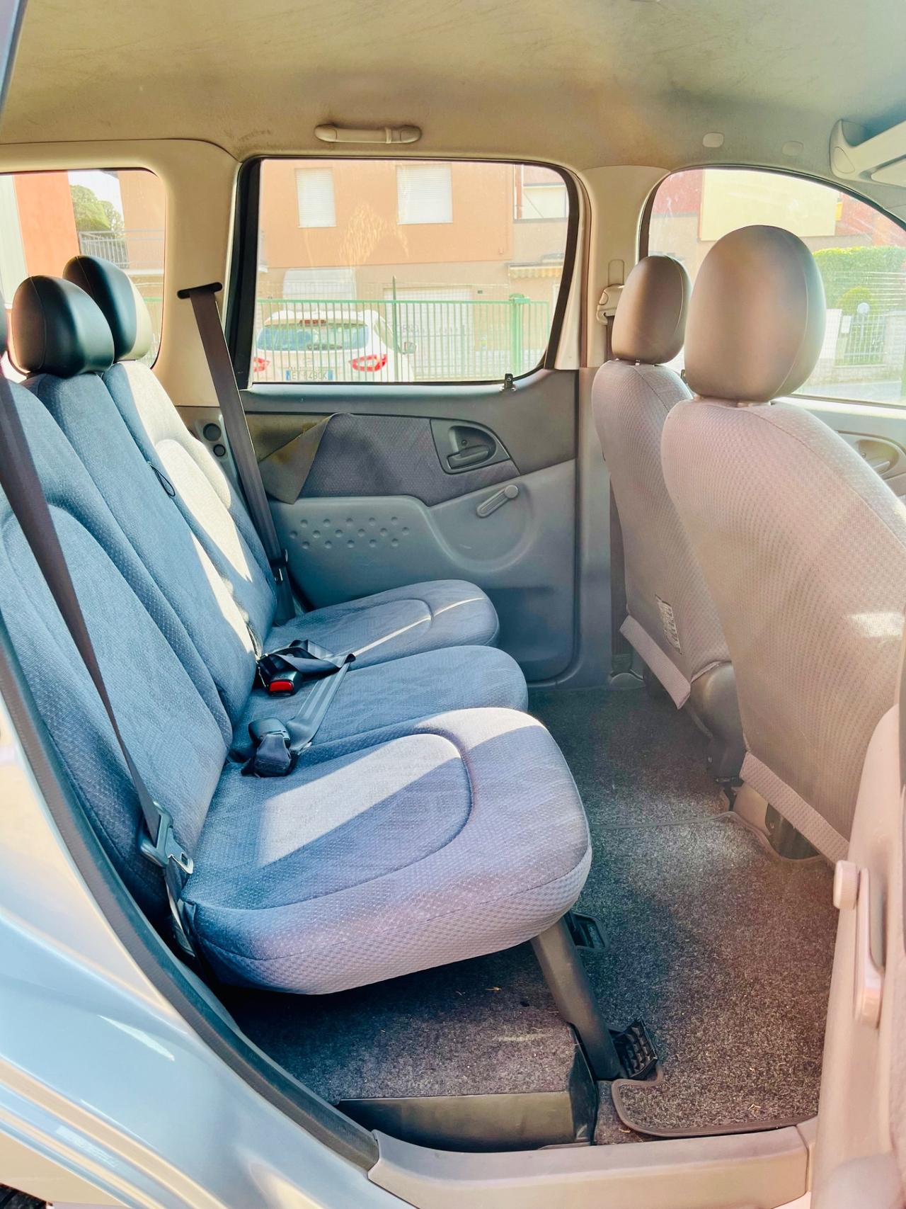 Toyota Yaris Verso 1.4 Tdi D-4D