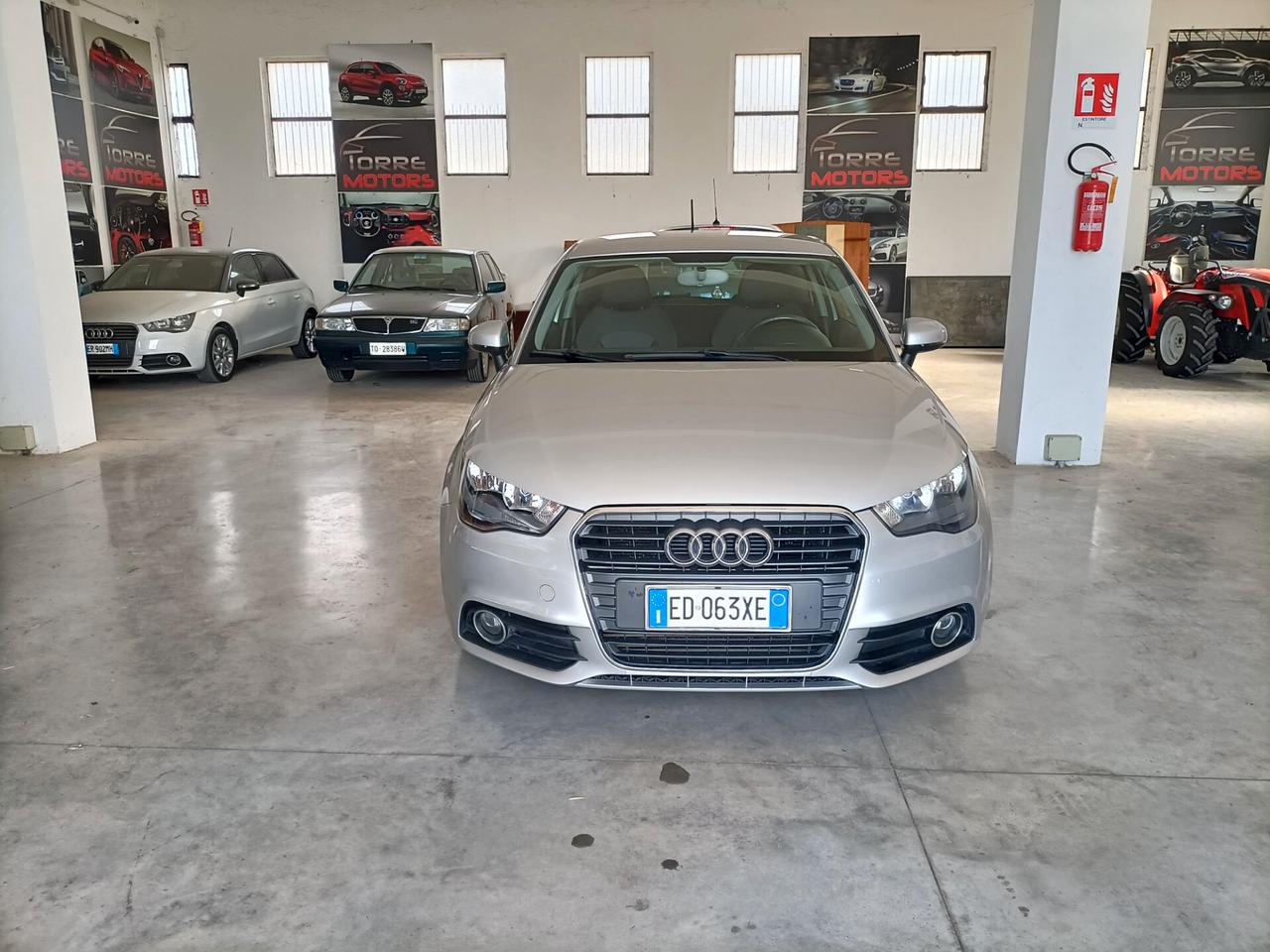 Audi A1 1.6 TDI 105 CV Attraction 07/2011