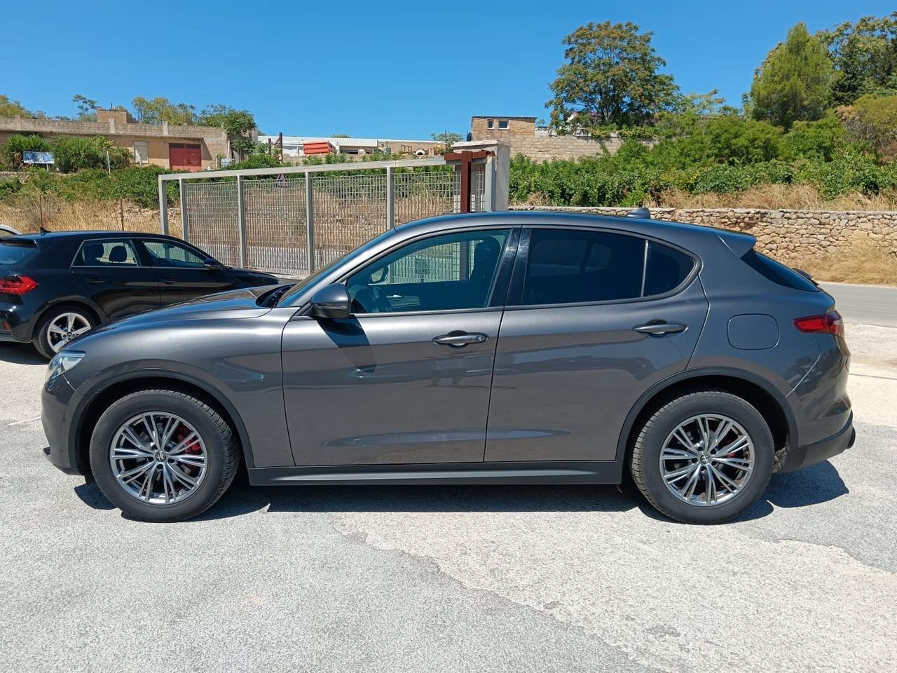 Alfa Romeo Stelvio 2.2 Turbodiesel 190 CV AT8 Q4 Business