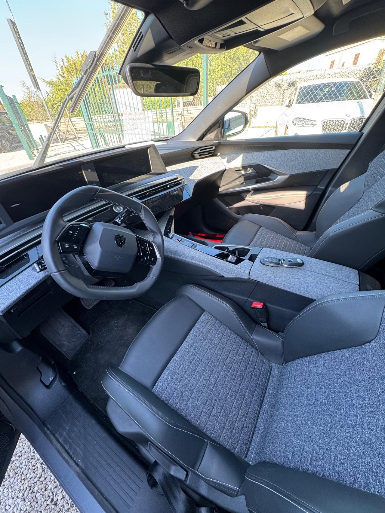 Peugeot 3008 Hybrid 136 e-DCS6 Allure