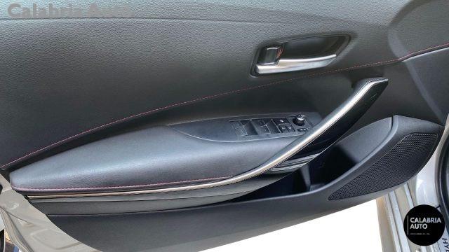 TOYOTA Corolla 2.0 Hybrid Lounge