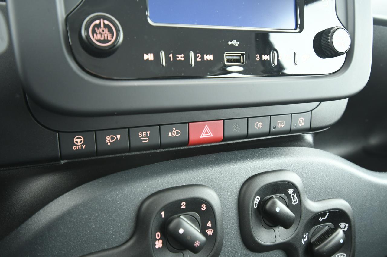 FIAT Panda 1.0 firefly hybrid s&s 70cv NEOPATENTATI+BLUETOOTH
