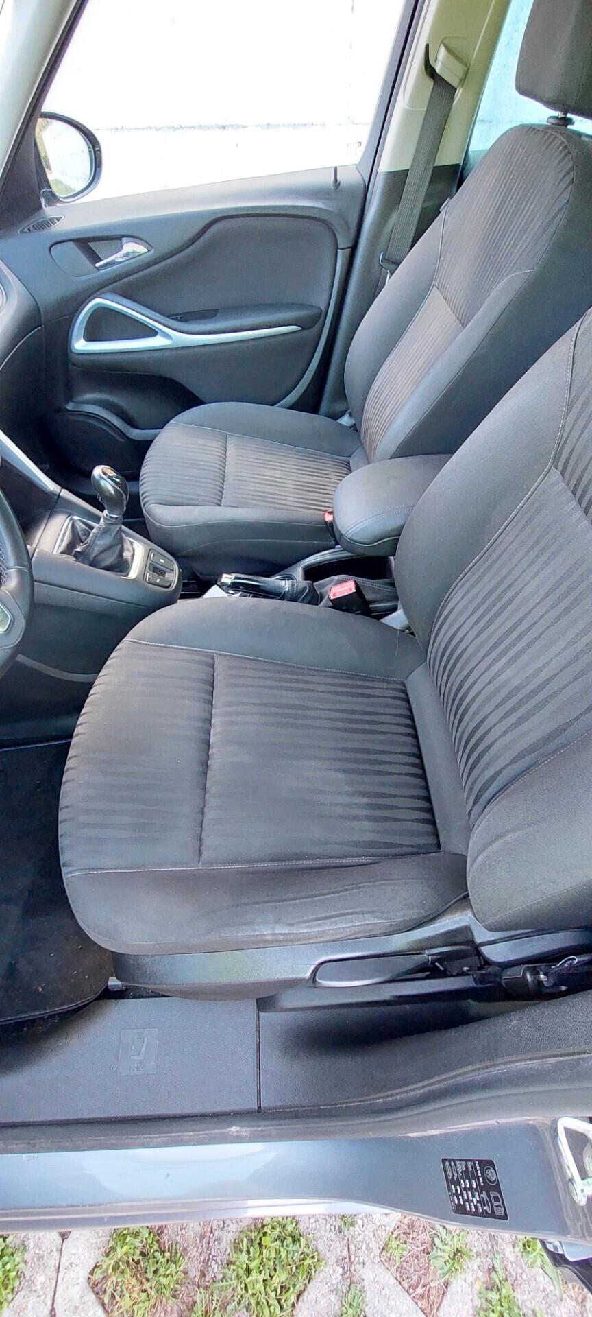 ZAFIRA 7 POSTI 1,6 METANO DI SERIE 150 CV TURBO, INNOVATION TELEFONO LEGA SENSORI FULL FULL