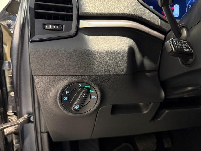SKODA Karoq 1.5 TSI DSG Selection LED TravelAssist Camera