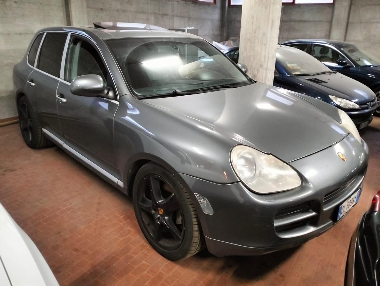 Porsche Cayenne 4.5 cat S