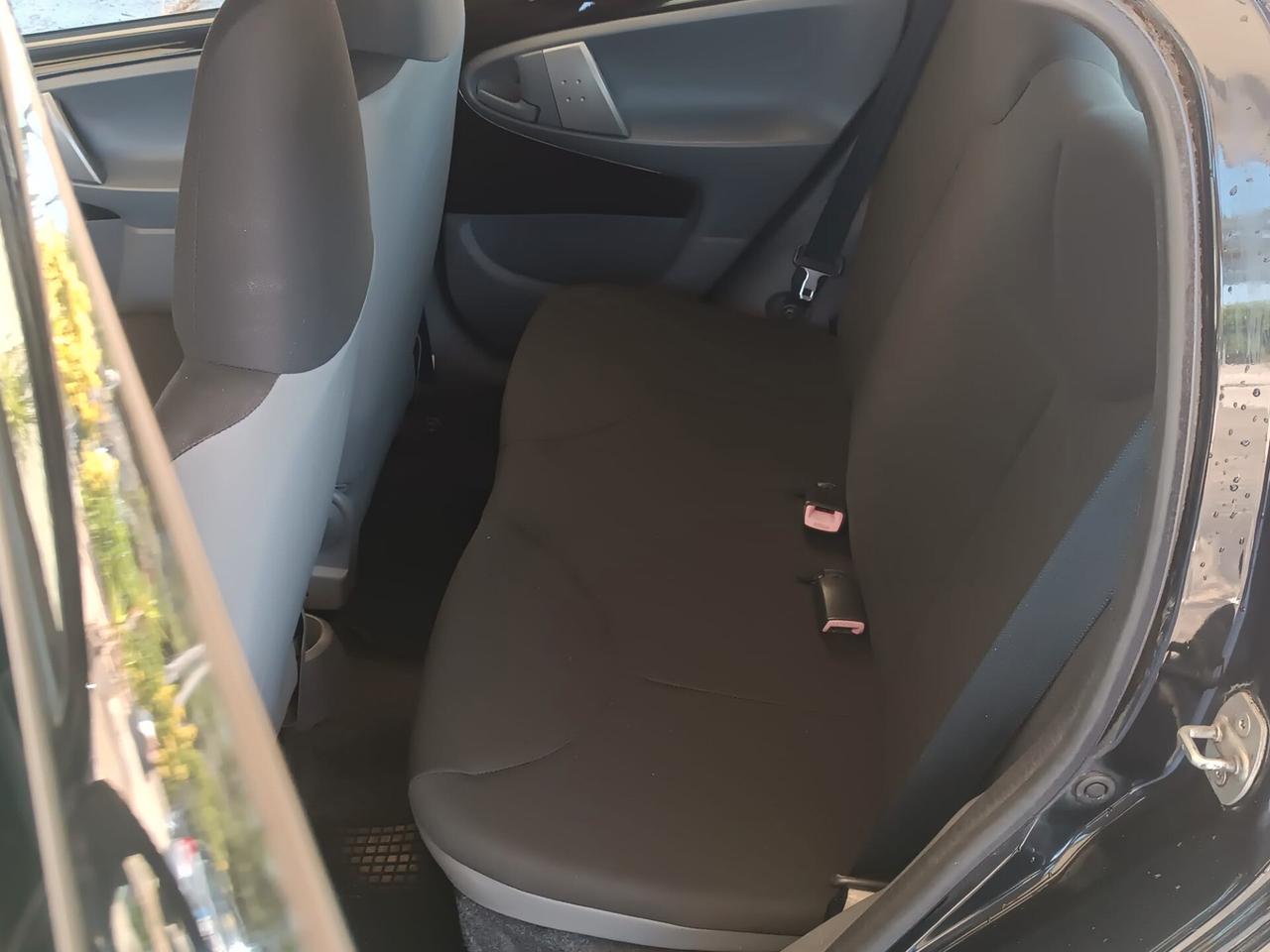 Toyota Aygo 1.0 5 porte Ok Neo Gar Rate