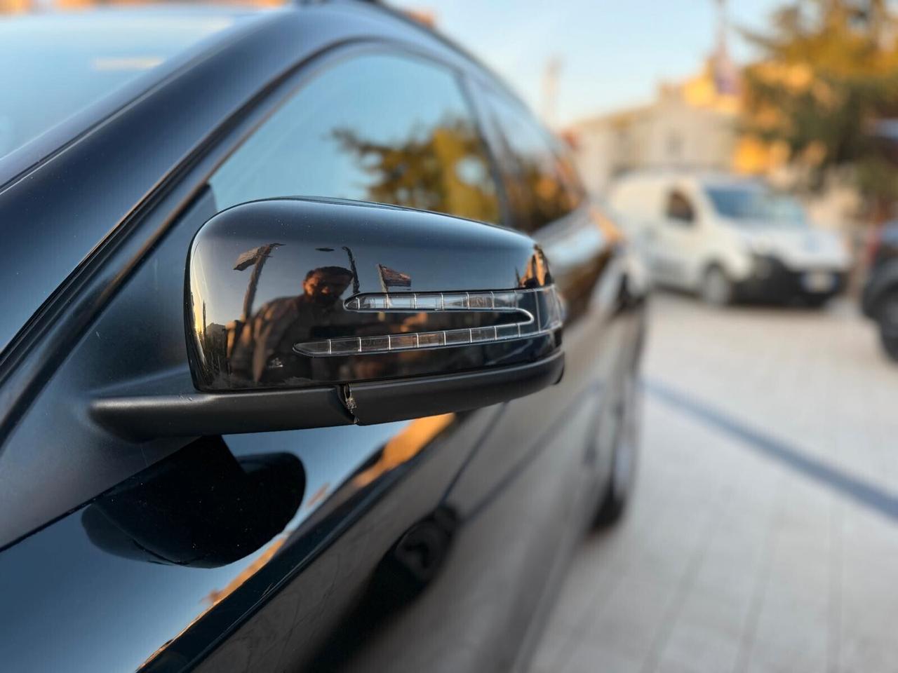 GLA 180d Automatic Premium UNICO PROPRIETARIO