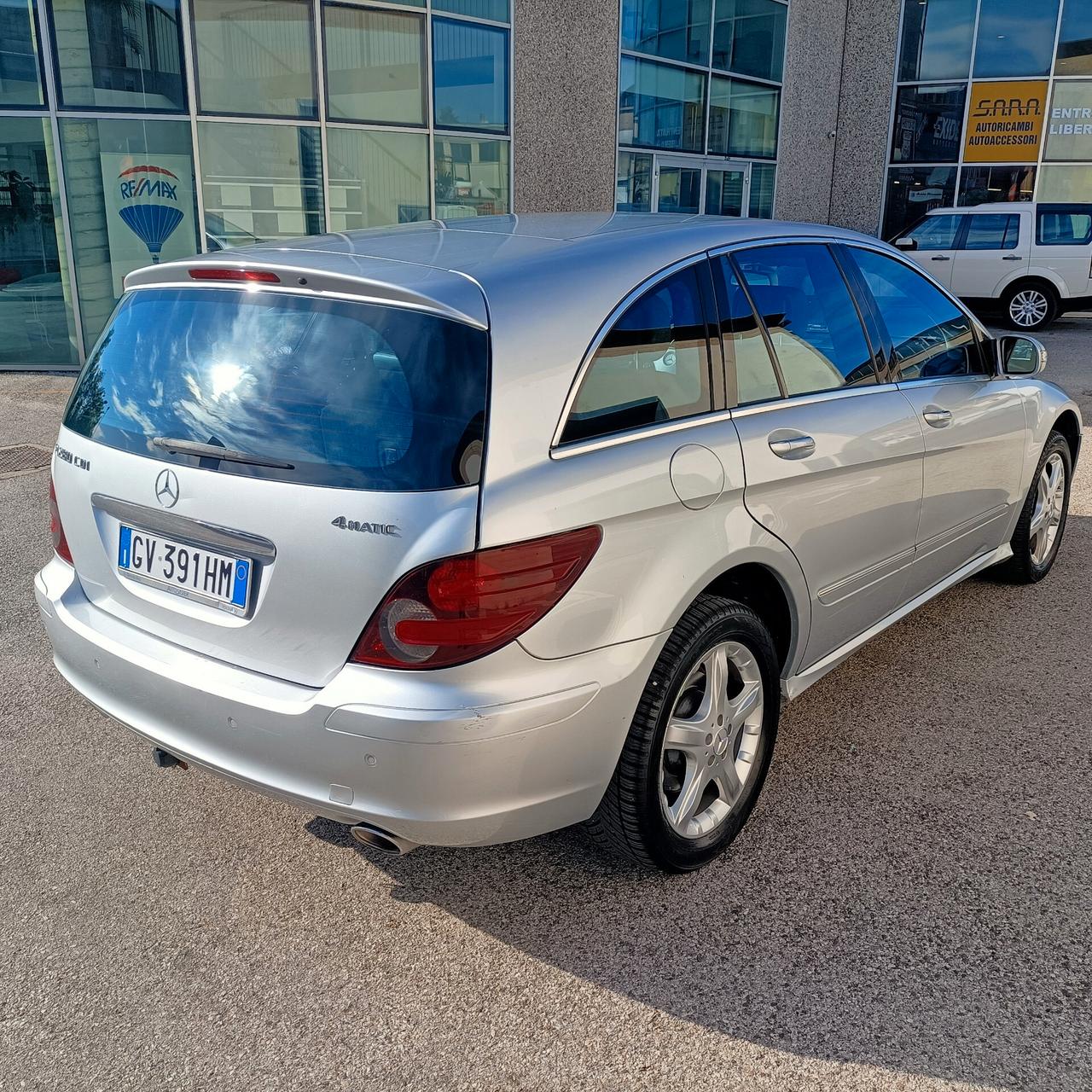 Mercedes R280CDI 4MATIC SPORT 6POSTI