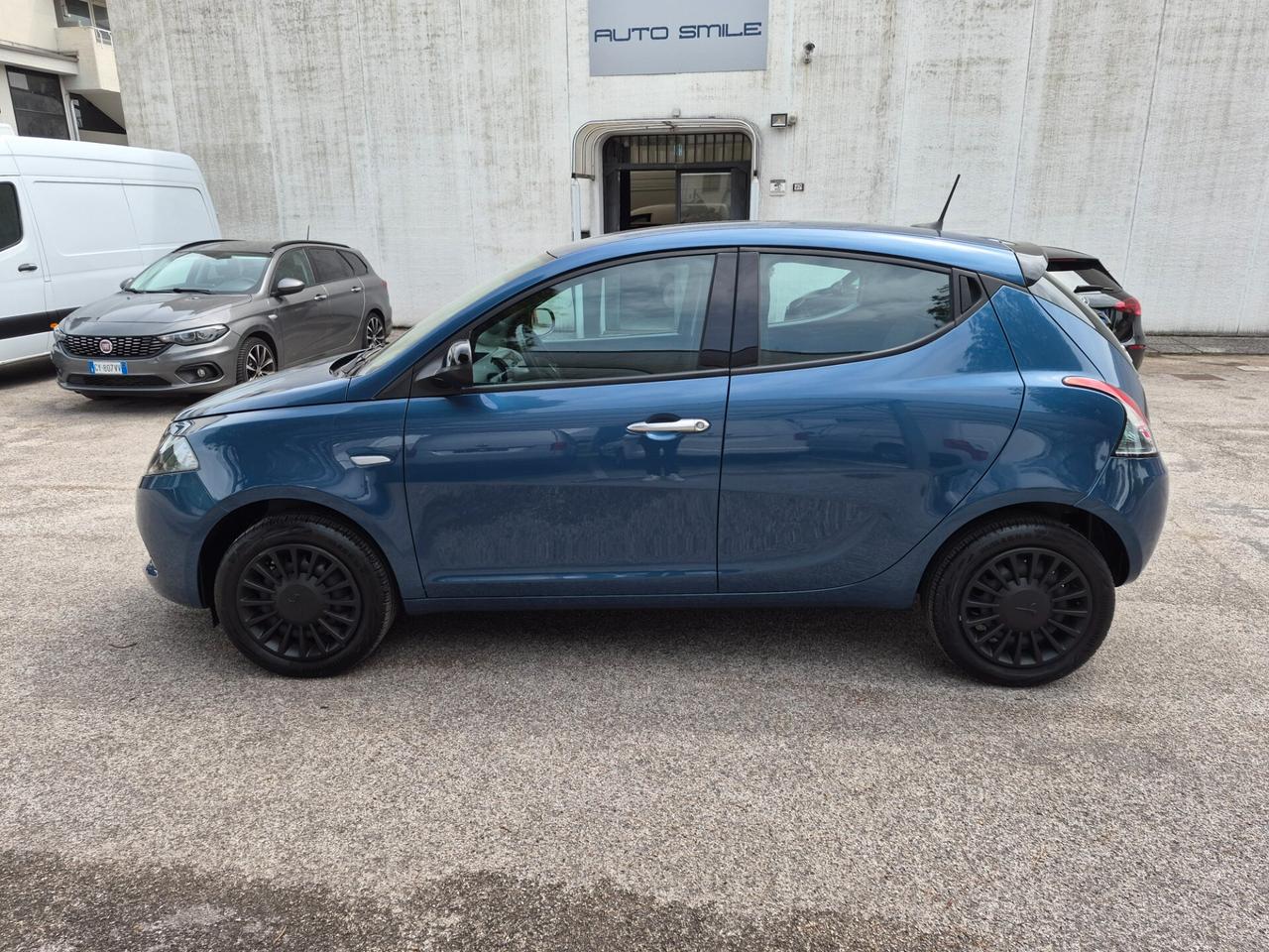 LANCIA Ypsilon 1.0 FireFly 5 posti Hybrid - No vincoli finanz.