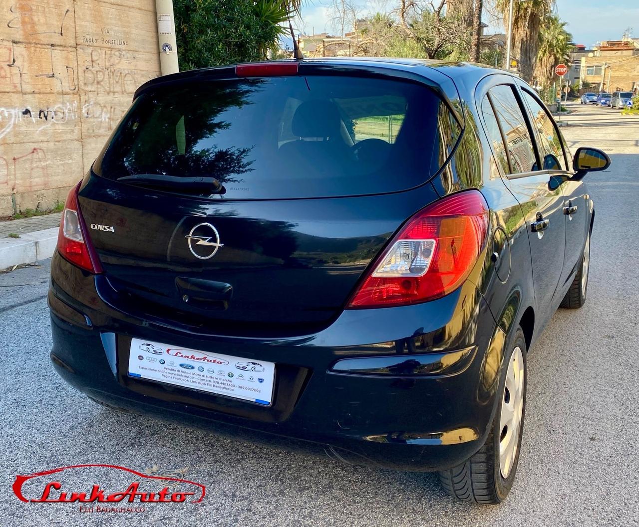 Opel Corsa 1.2 80CV 5 porte Cosmo