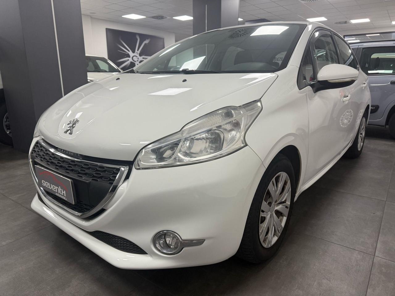 Peugeot 208 1.2 VTi 82 CV 5 porte Allure GARANZIA 36 mesi