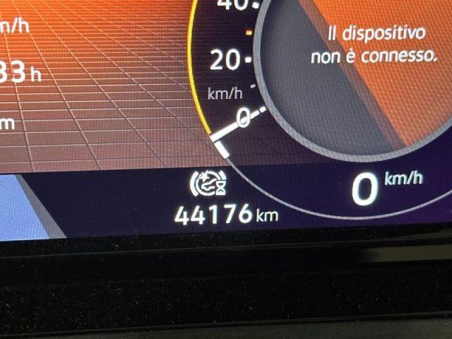 VOLKSWAGEN Golf 1.5 TGI 130cv DSG STYLE Fari IQ.Light, ErgoActive