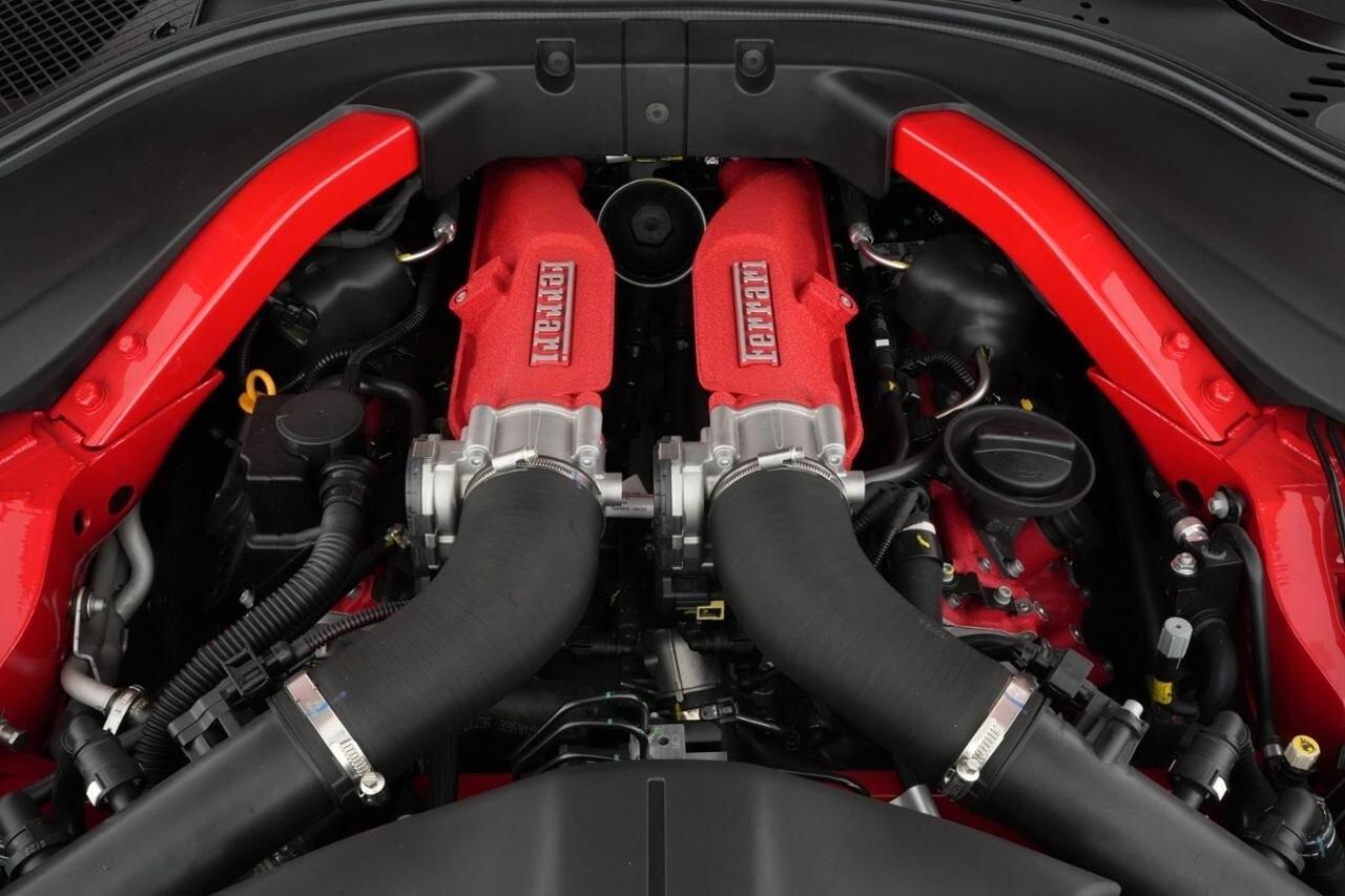 Ferrari Roma Ferrari Roma 3.9 F1 dct SEDILI DAYTONA CARBON