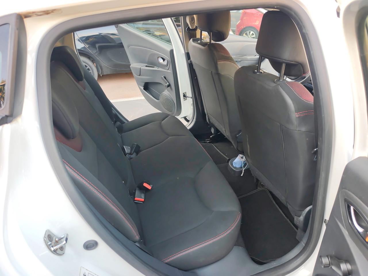 Renault Clio 1.2 BENZINA E GPL DI SERIE