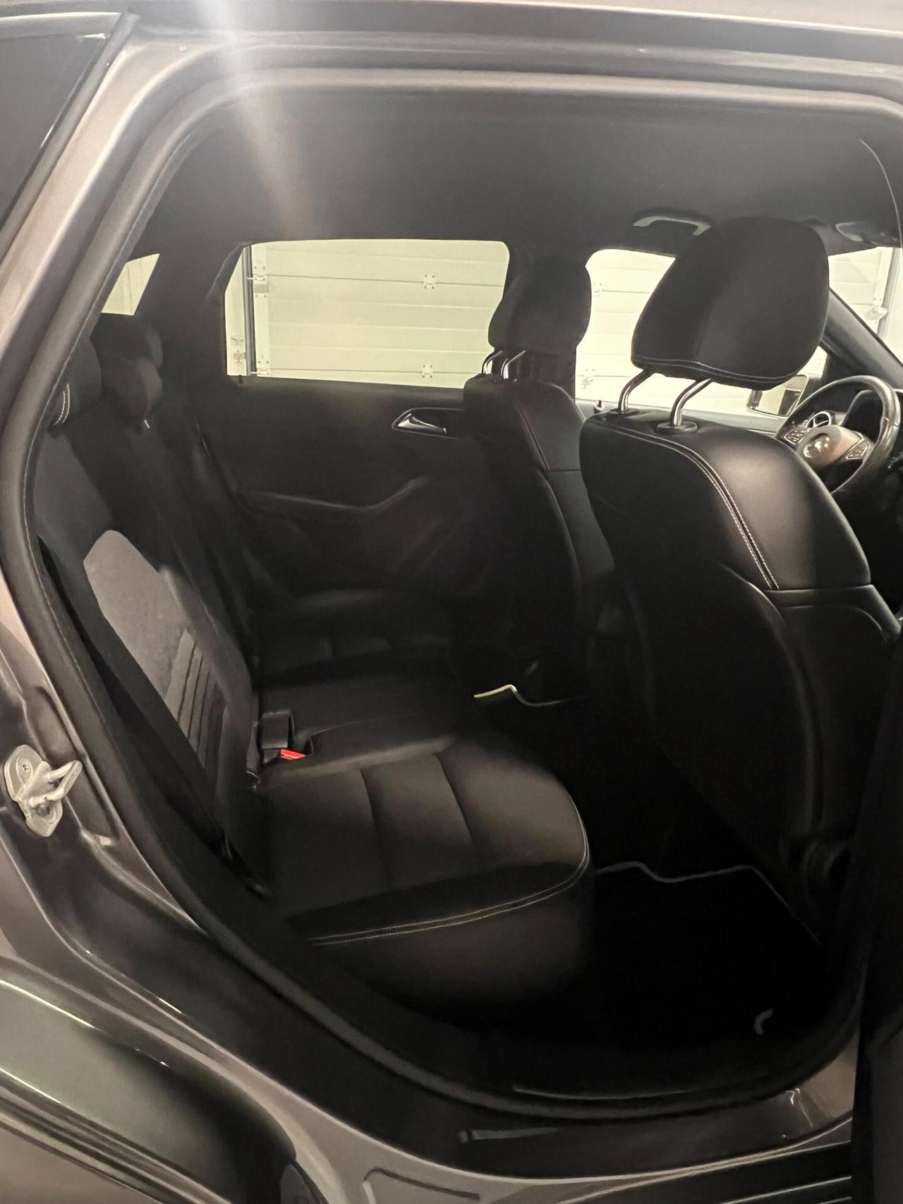 Mercedes-benz B 180 d Automatic Executive