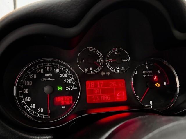 Alfa Romeo 147 1.9 JTD M-JET 16V 5 porte Black Line