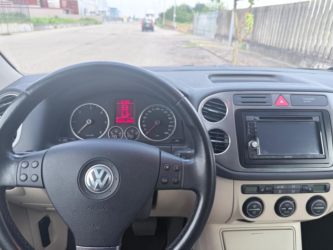 Volkswagen Tiguan 2.0 TDI DPF 4MOTION tiptronic Sport & Style