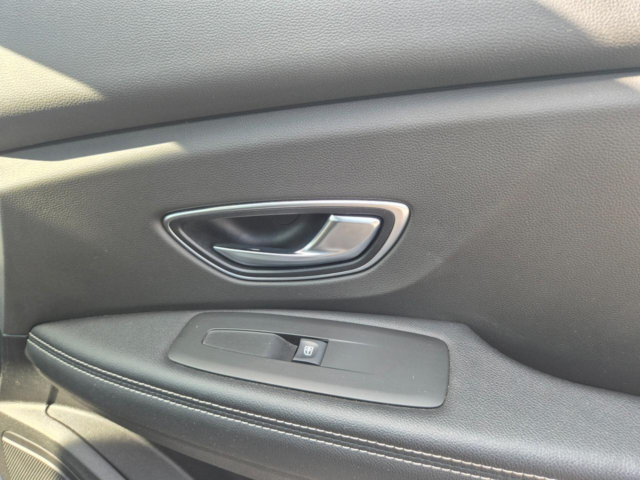 Renault Scenic Blue dCi 150 CV Sport Edition2