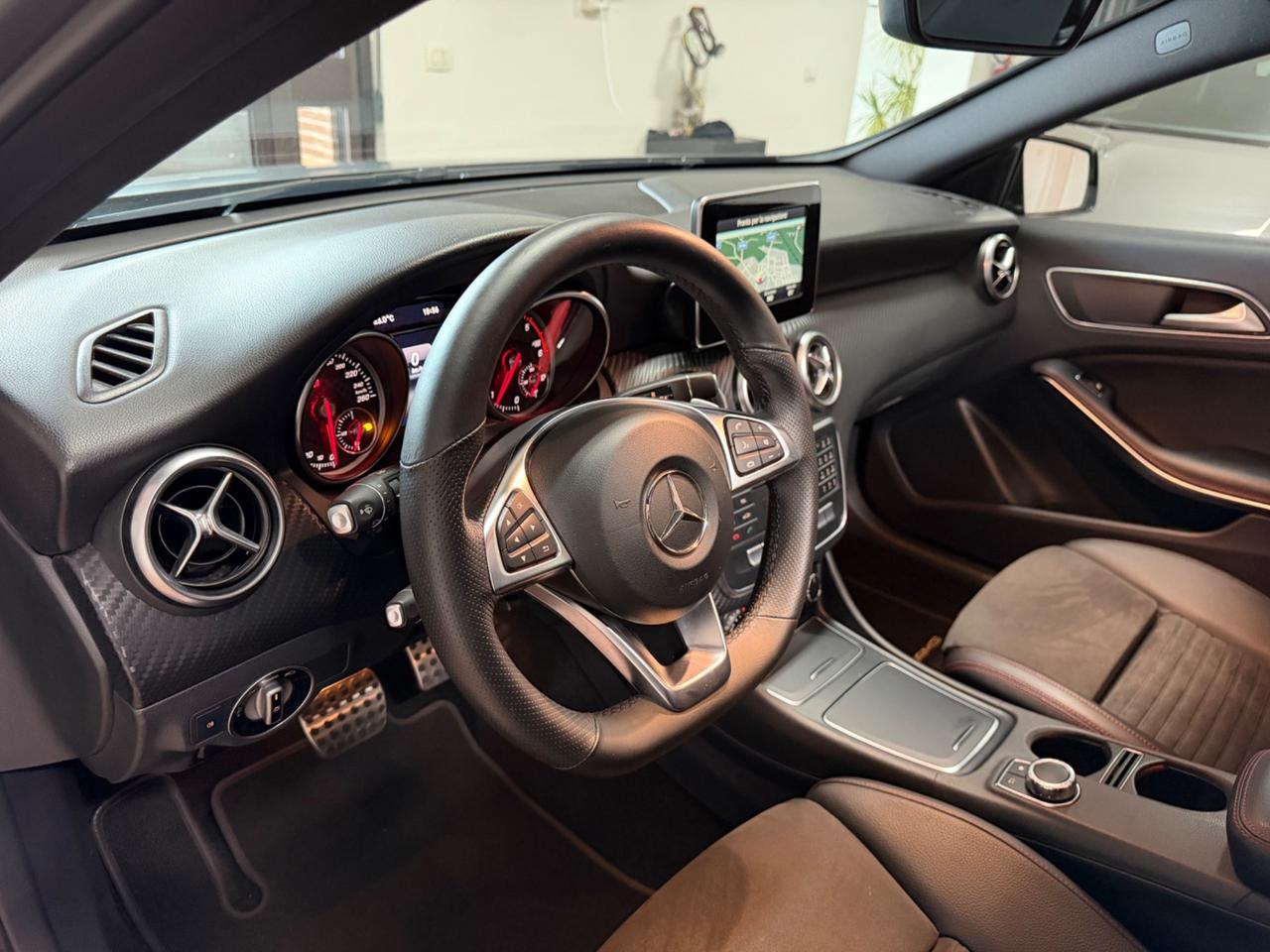 Mercedes-benz A 180 d PREMIUM AMG TETTO AUTO